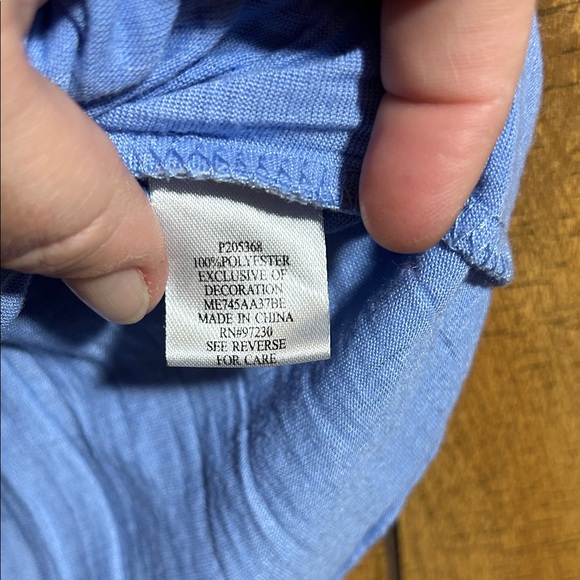 Absolutely Famous Blue V-Neck Blouse - Picture 3 of 6